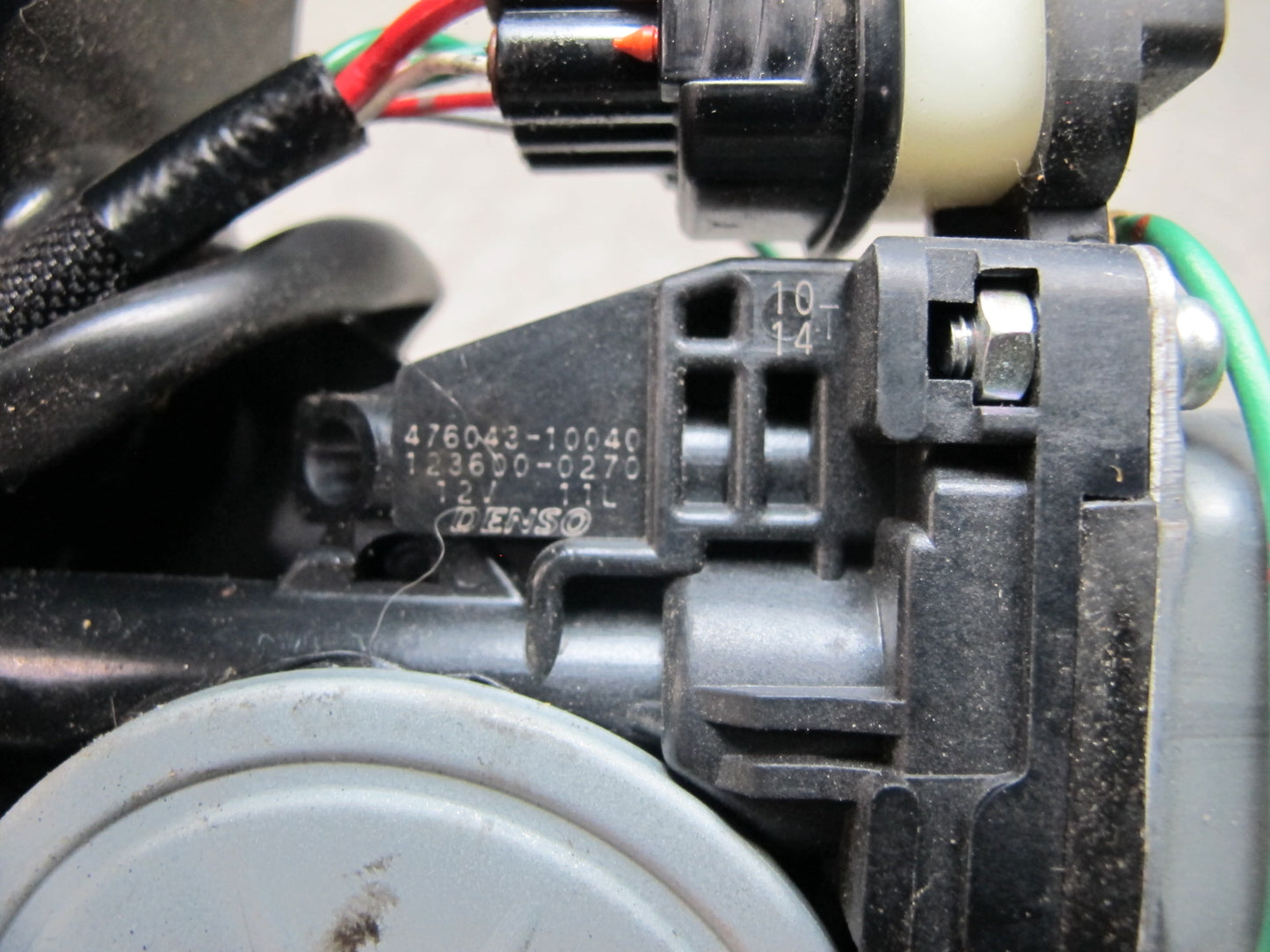 10-15 Lexus IS350 IS250 Convertible Rear Right Side TOP Roof Motor Hinge OEM