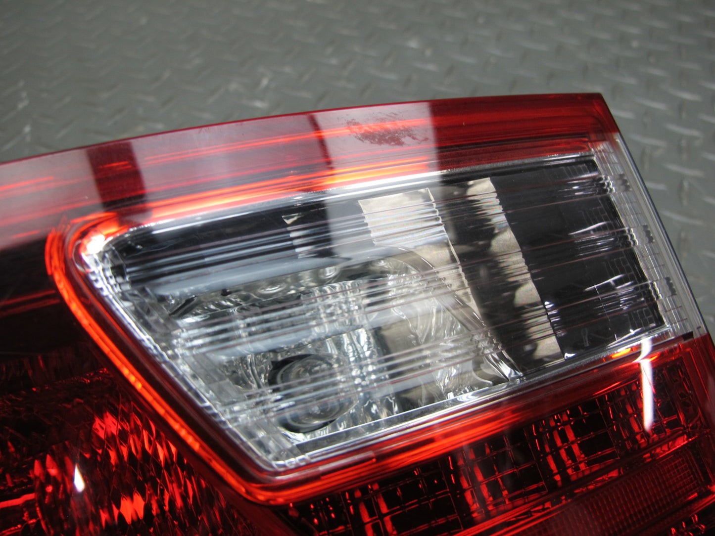 10-15 Lexus IS350 IS250 Convertible Rear Left Side Inner Tail Light Lamp OEM