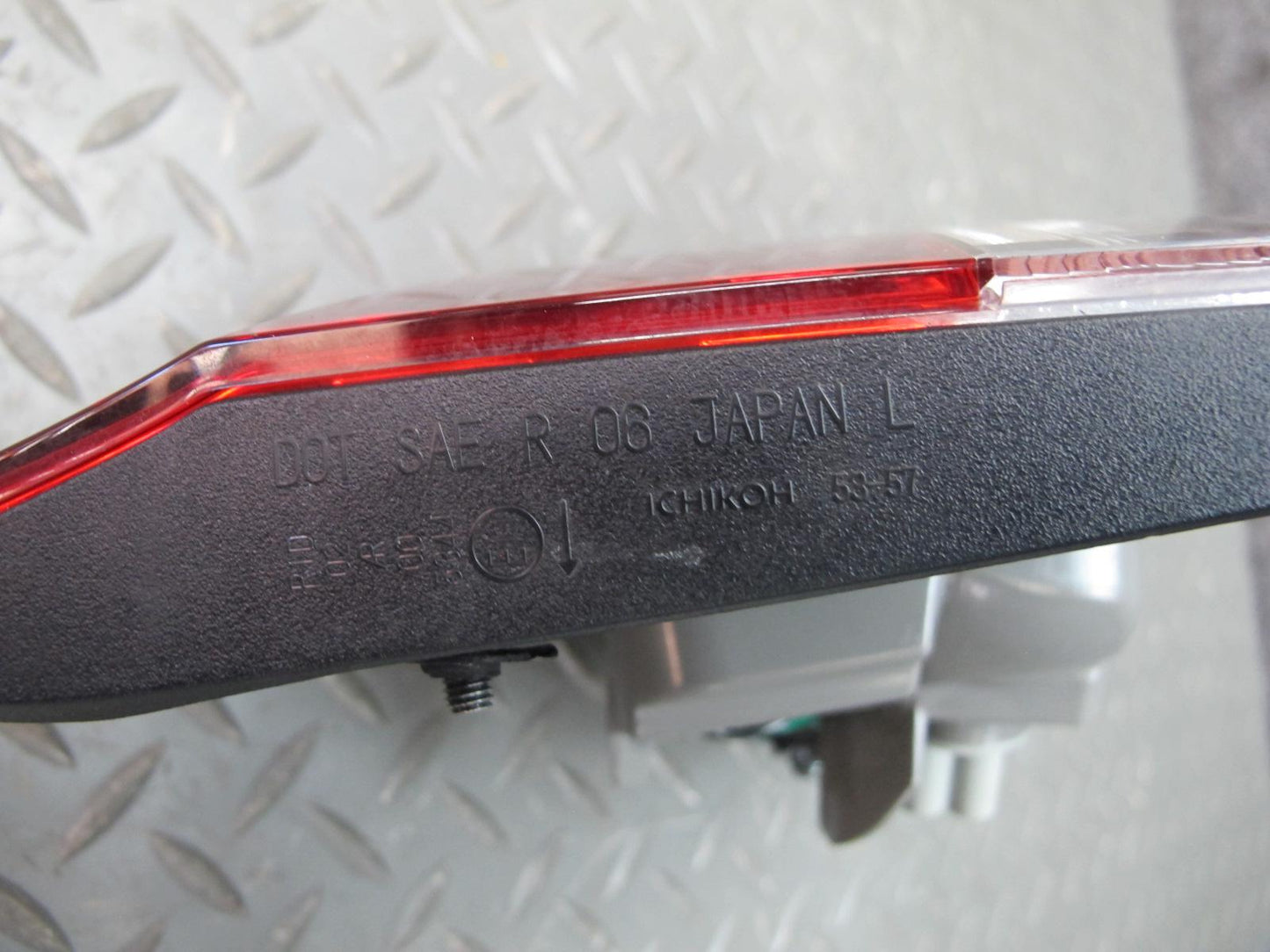 10-15 Lexus IS350 IS250 Convertible Rear Left Side Inner Tail Light Lamp OEM