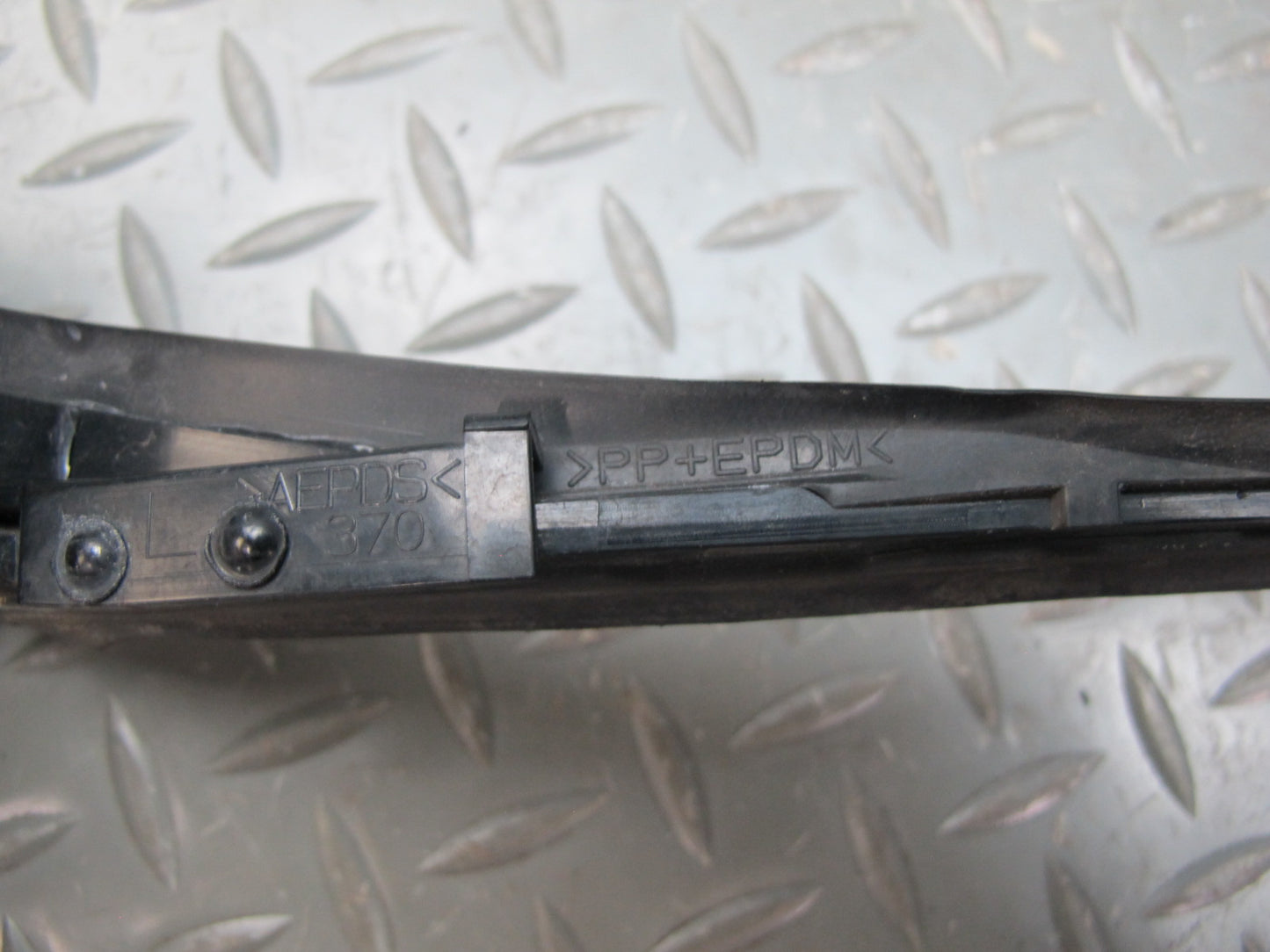 10-15 Lexus IS350 IS250 Front Left Right Windshield Drip Seal Molding Set OEM