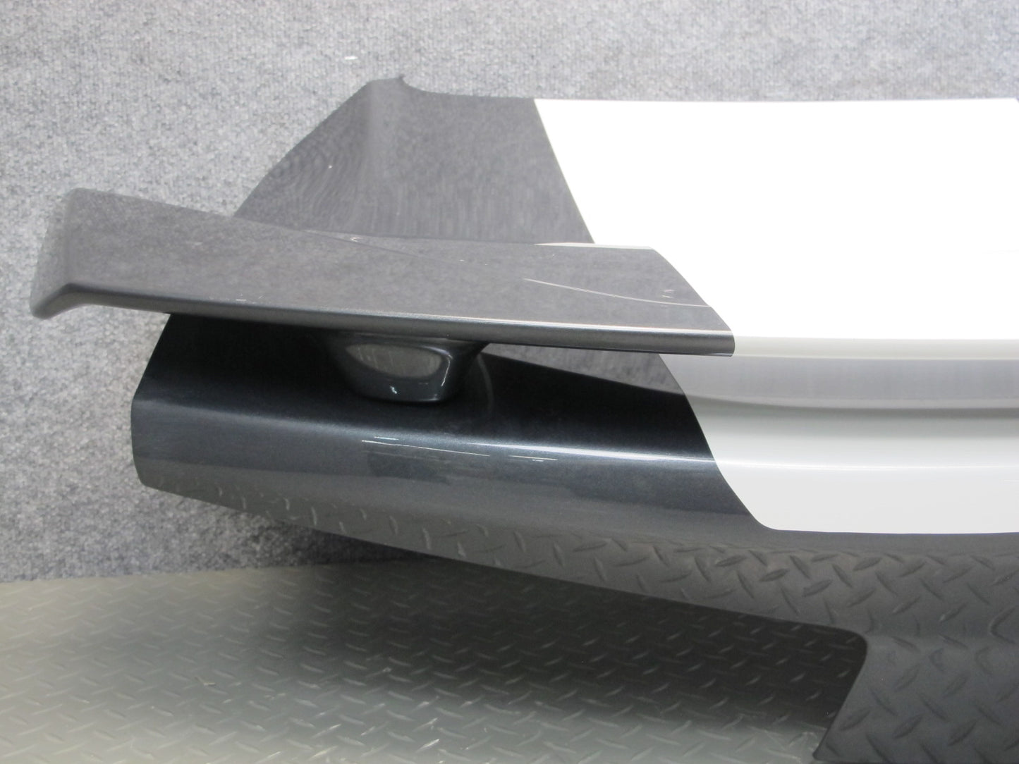 16-23 Chevrolet Camaro Convertible Rear Trunk Deck Lid Spoiler Brake Light OEM