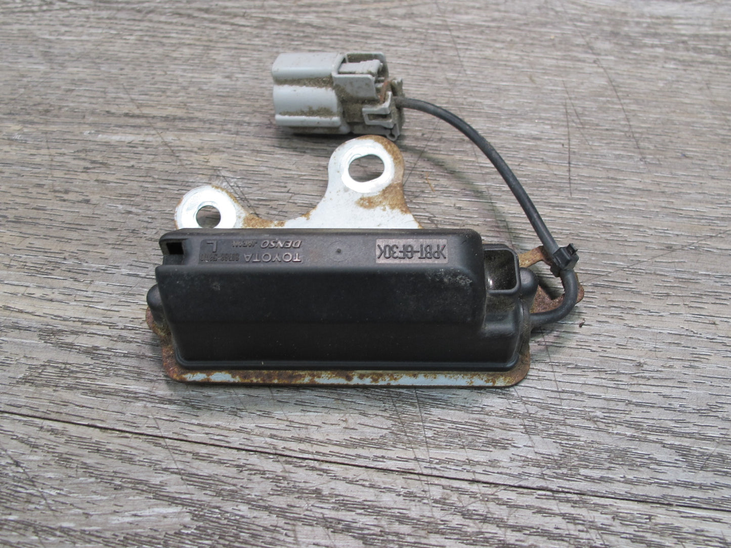 10-15 Lexus IS350 IS250 Convertible Rear Left TPMS Tire Pressure Sensor OEM
