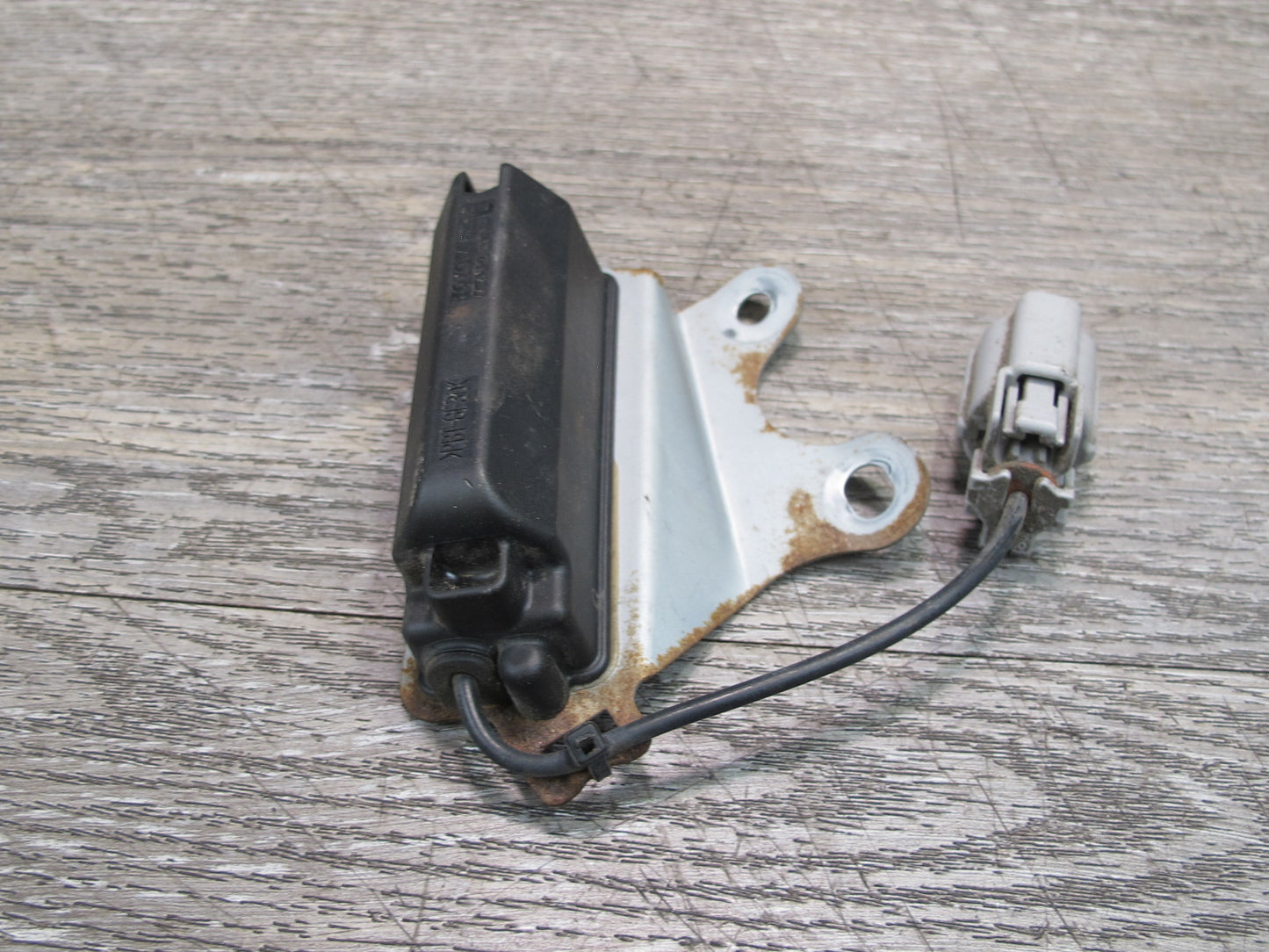 10-15 Lexus IS350 IS250 Convertible Rear Left TPMS Tire Pressure Sensor OEM