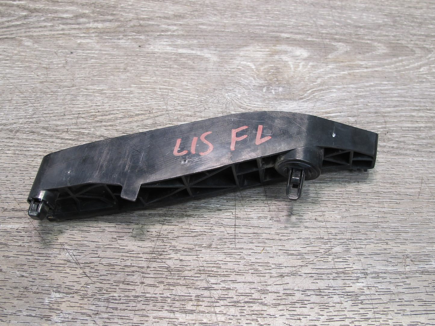 10-15 Lexus IS350 IS250 GSE20L Set of 2 Front Bumper Left & Right Bracket OEM