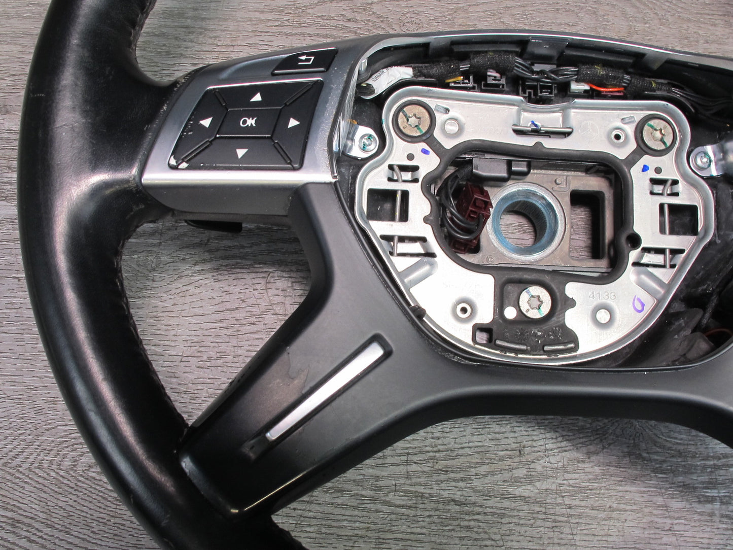 12-16 Mercedes W166 X166 GL Ml-class Leather Steering w Controls & Paddles OEM