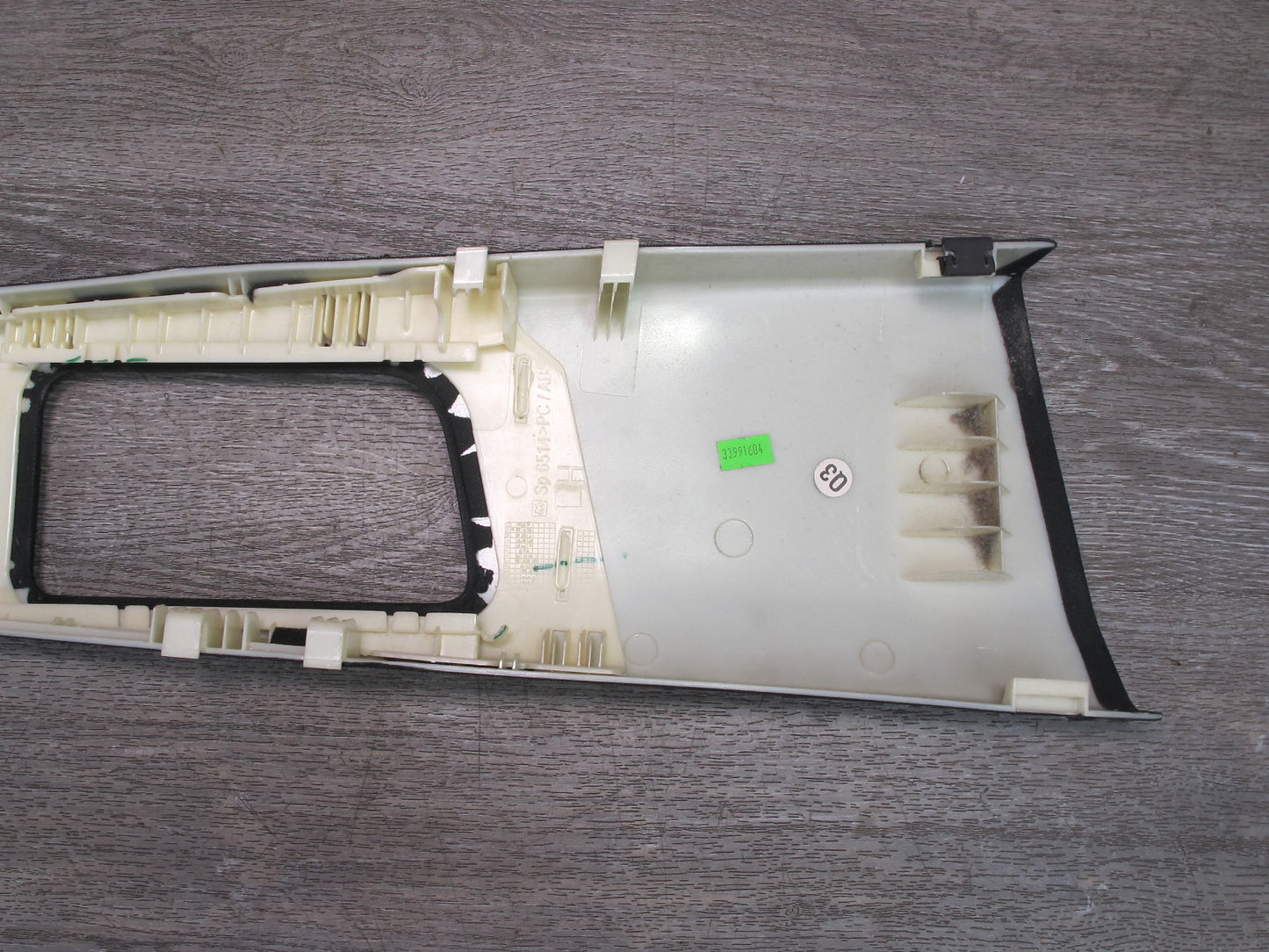12-16 Mercedes W166 X166 GL ML Set of 2 Interior Upper B Pillar Trim Cover OEM