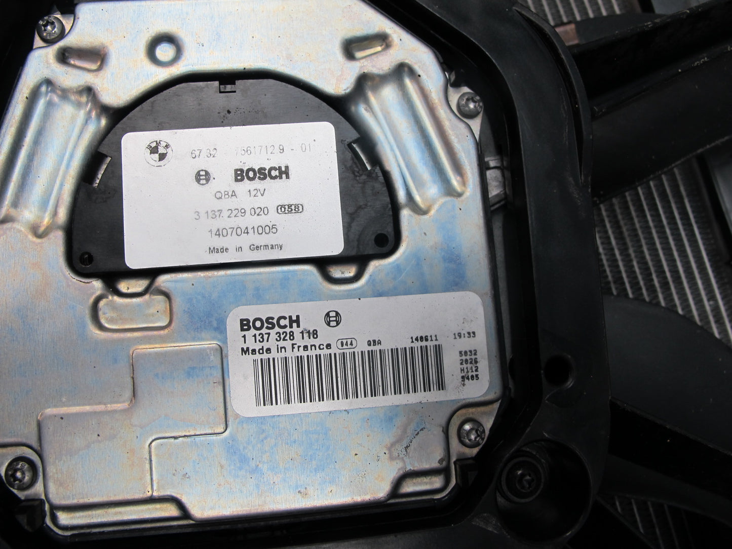 12-16 BMW E89 Z4 28i N20 Engine Radiator Condenser Oil Cooler Fan Shroud OEM