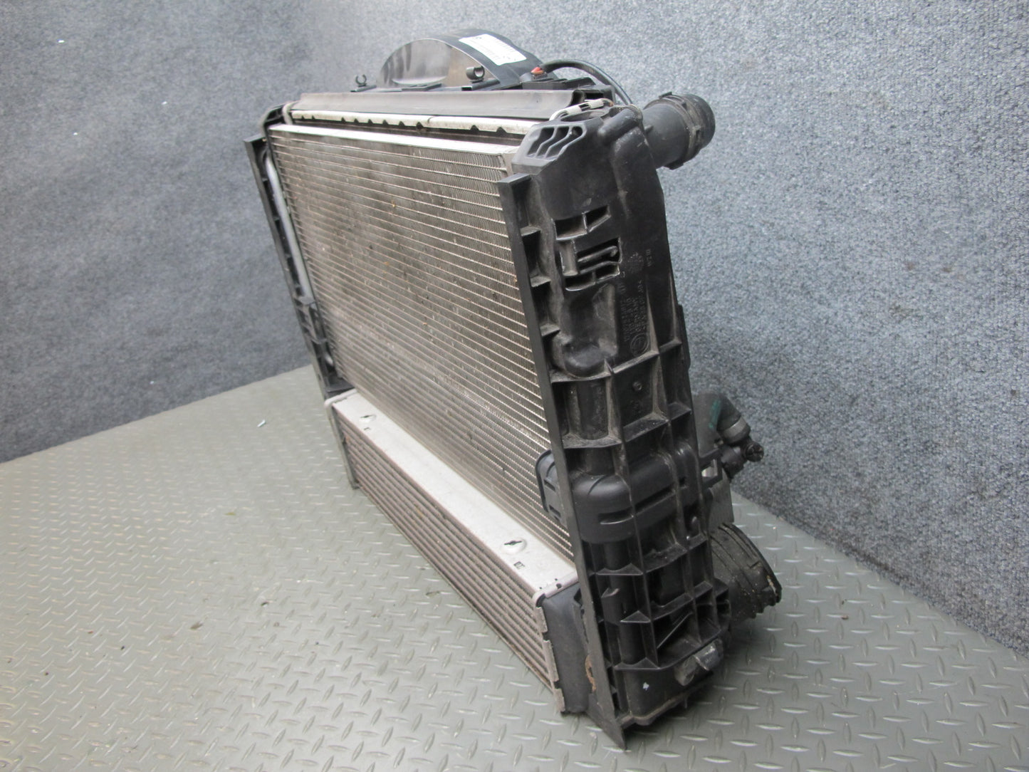 12-16 BMW E89 Z4 28i N20 Engine Radiator Condenser Oil Cooler Fan Shroud OEM