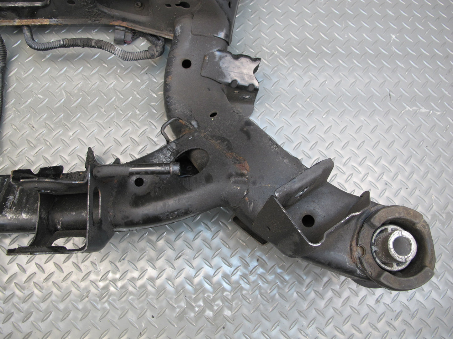 16-23 Chevrolet Camaro SS 6.2L Convertible Rear Crossmember Subframe Set OEM