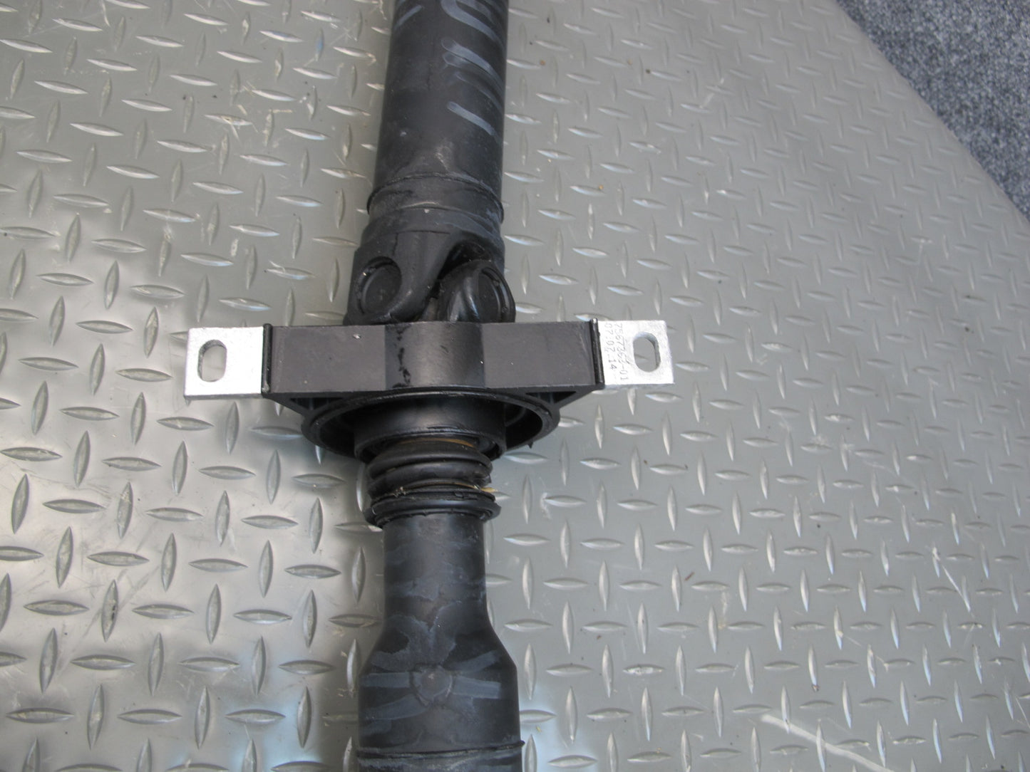 12-16 BMW E89 Z4 28i N20 RWD A/T Rear Driveshaft Drive Shaft 97K Miles OEM