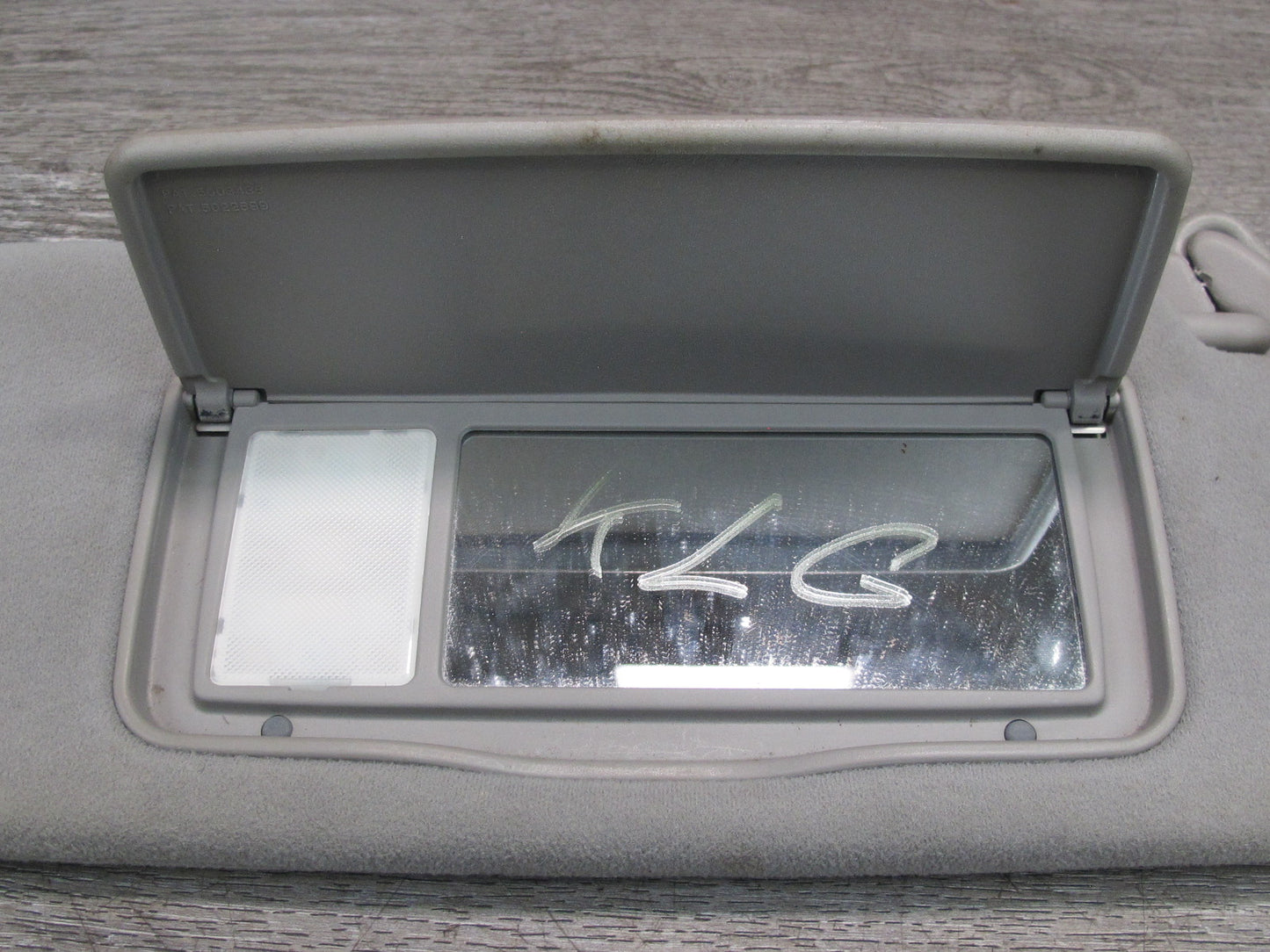 01-05 Lexus GS300 GS430 Set of 2 Front Left & Right Sun Visor Shade Gray OEM