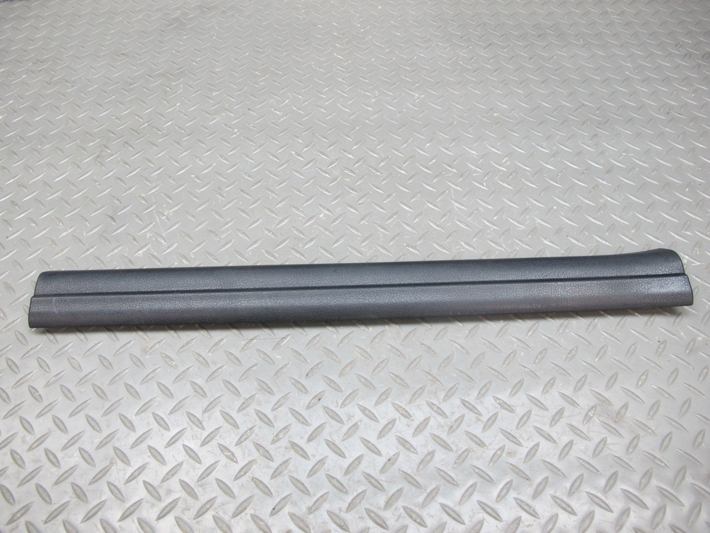 09-16 BMW E89 Z4 Set of 2 Right Left Door Inner Scuff Step Sill Plate Trim OEM