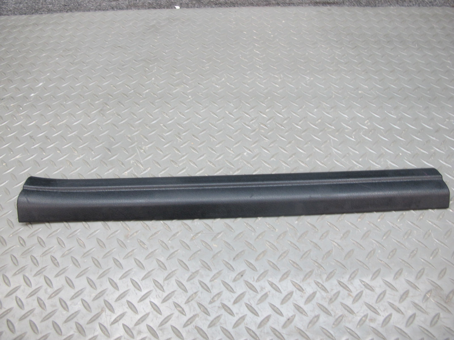 09-16 BMW E89 Z4 Set of 2 Right Left Door Inner Scuff Step Sill Plate Trim OEM
