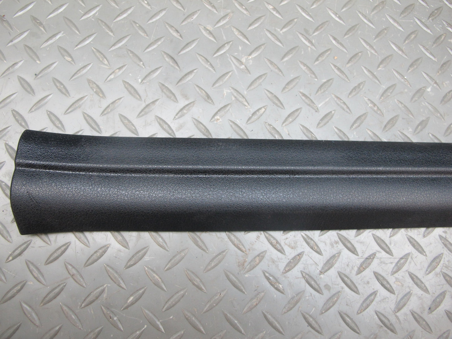 09-16 BMW E89 Z4 Set of 2 Right Left Door Inner Scuff Step Sill Plate Trim OEM
