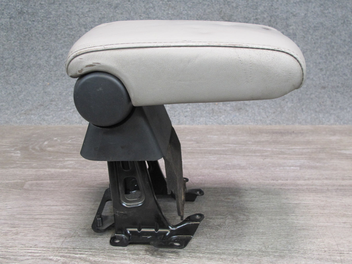 02-05 Lexus JCE10L IS300 Center Console Leather Armrest w Bracket OEM
