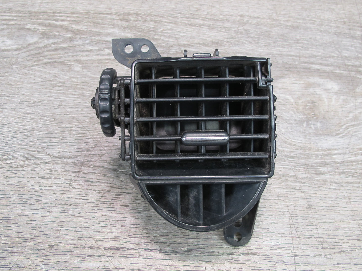 01-05 Lexus JCE10 IS300 Dash Front Left A/C Air Vent Grille 55660-53020 OEM