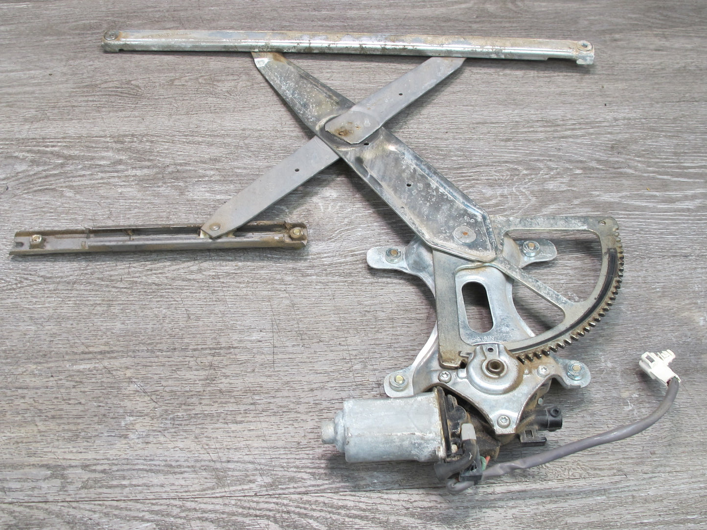 01-05 Lexus JCE10 IS300 Front Right Door Window Regulator w Motor OEM