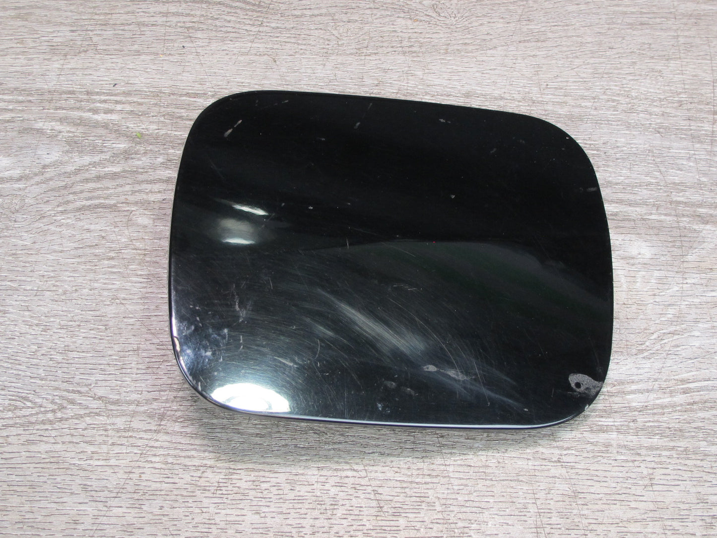 01-05 Lexus JCE10L IS300 Fuel Tank Filler Door Lid Cover OEM