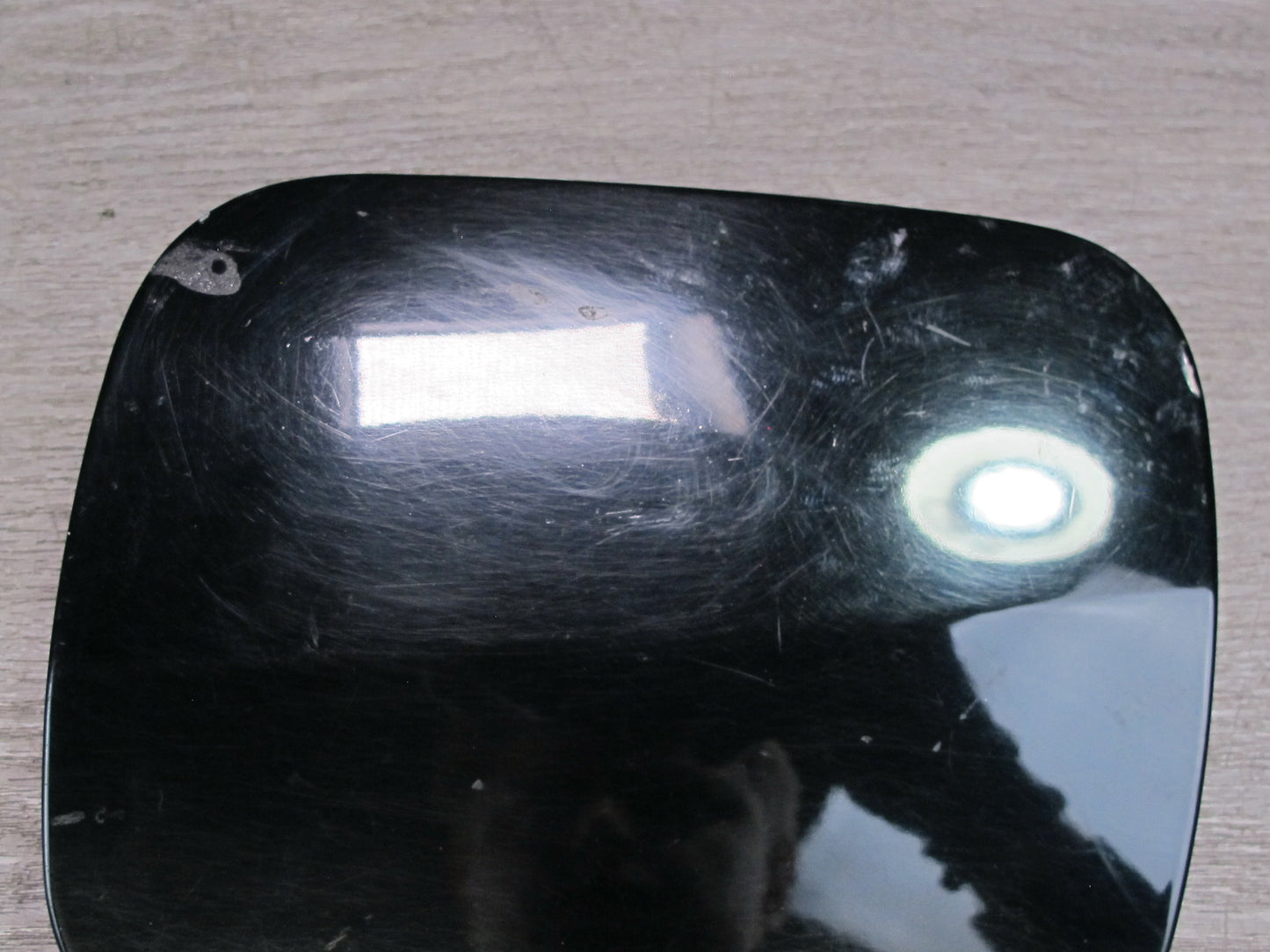 01-05 Lexus JCE10L IS300 Fuel Tank Filler Door Lid Cover OEM