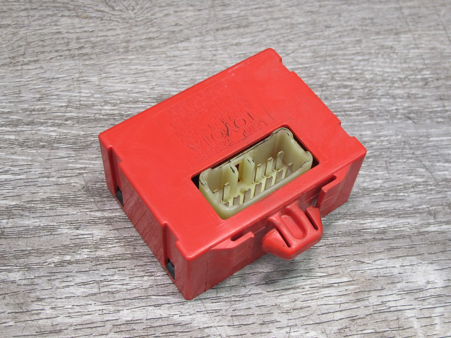01-05 Lexus JCE10L IS300 Lamp Failure Control Module 89373-12130 OEM