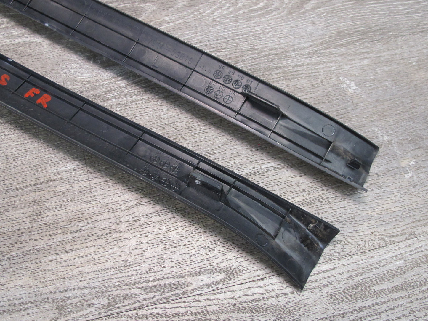 01-05 Lexus JCE10L IS300 Set of 4 Front & Rear Door Scuff Sill Plate Trim OEM