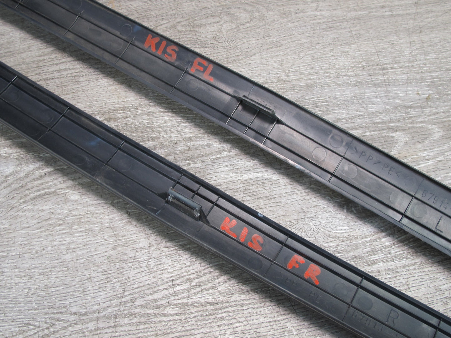 01-05 Lexus JCE10L IS300 Set of 4 Front & Rear Door Scuff Sill Plate Trim OEM