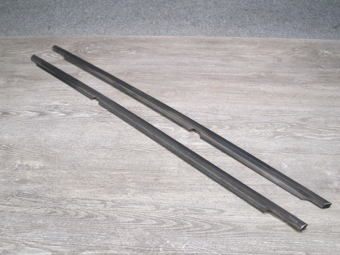 01-05 Lexus IS300 Sedan Front & Rear Door Window Weatherstrip Molding OEM