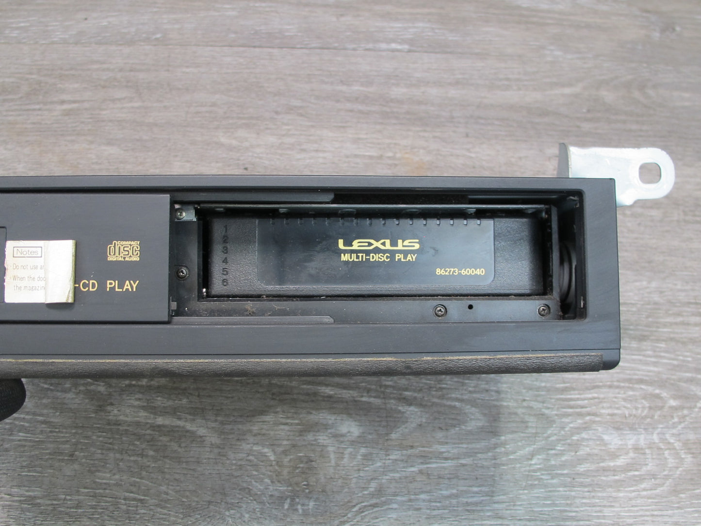 03-05 Lexus JZS160 GS400 GS430 GS300 CD Changer w Magazine 86270-30210 OEM