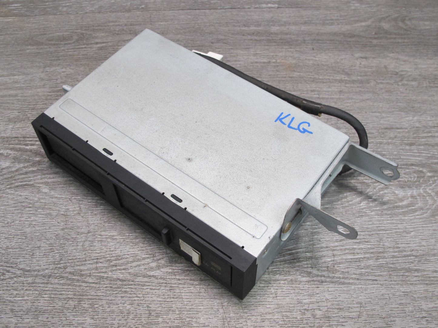 03-05 Lexus JZS160 GS400 GS430 GS300 CD Changer w Magazine 86270-30210 OEM