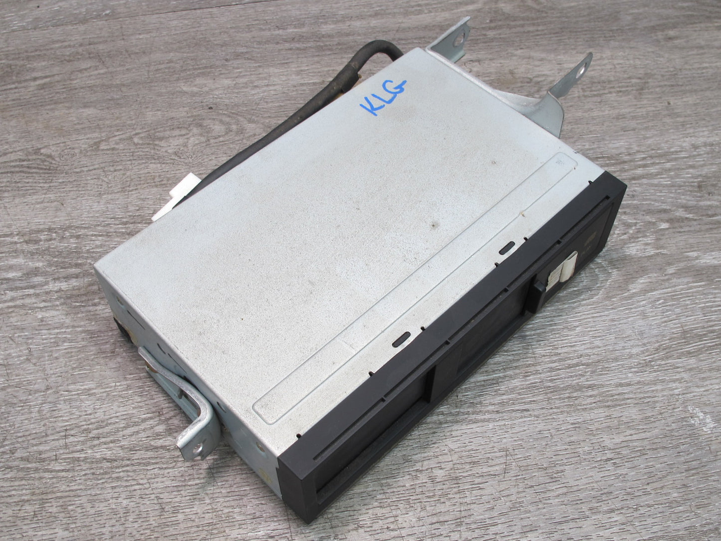 03-05 Lexus JZS160 GS400 GS430 GS300 CD Changer w Magazine 86270-30210 OEM