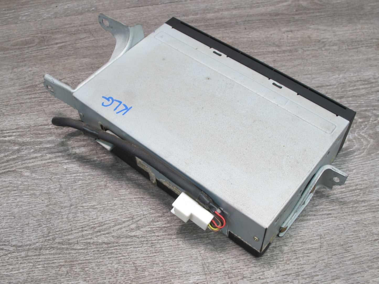03-05 Lexus JZS160 GS400 GS430 GS300 CD Changer w Magazine 86270-30210 OEM
