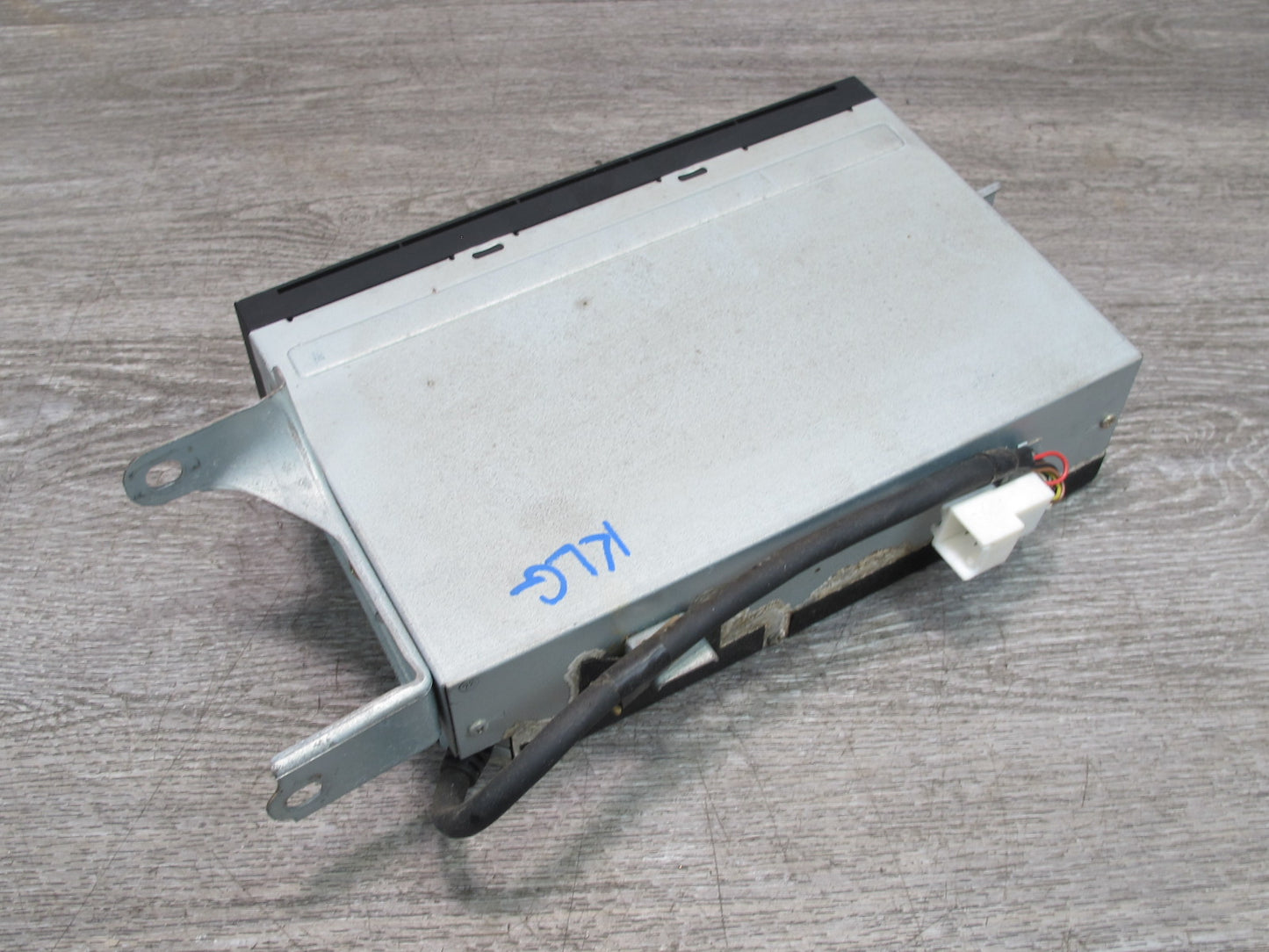 03-05 Lexus JZS160 GS400 GS430 GS300 CD Changer w Magazine 86270-30210 OEM