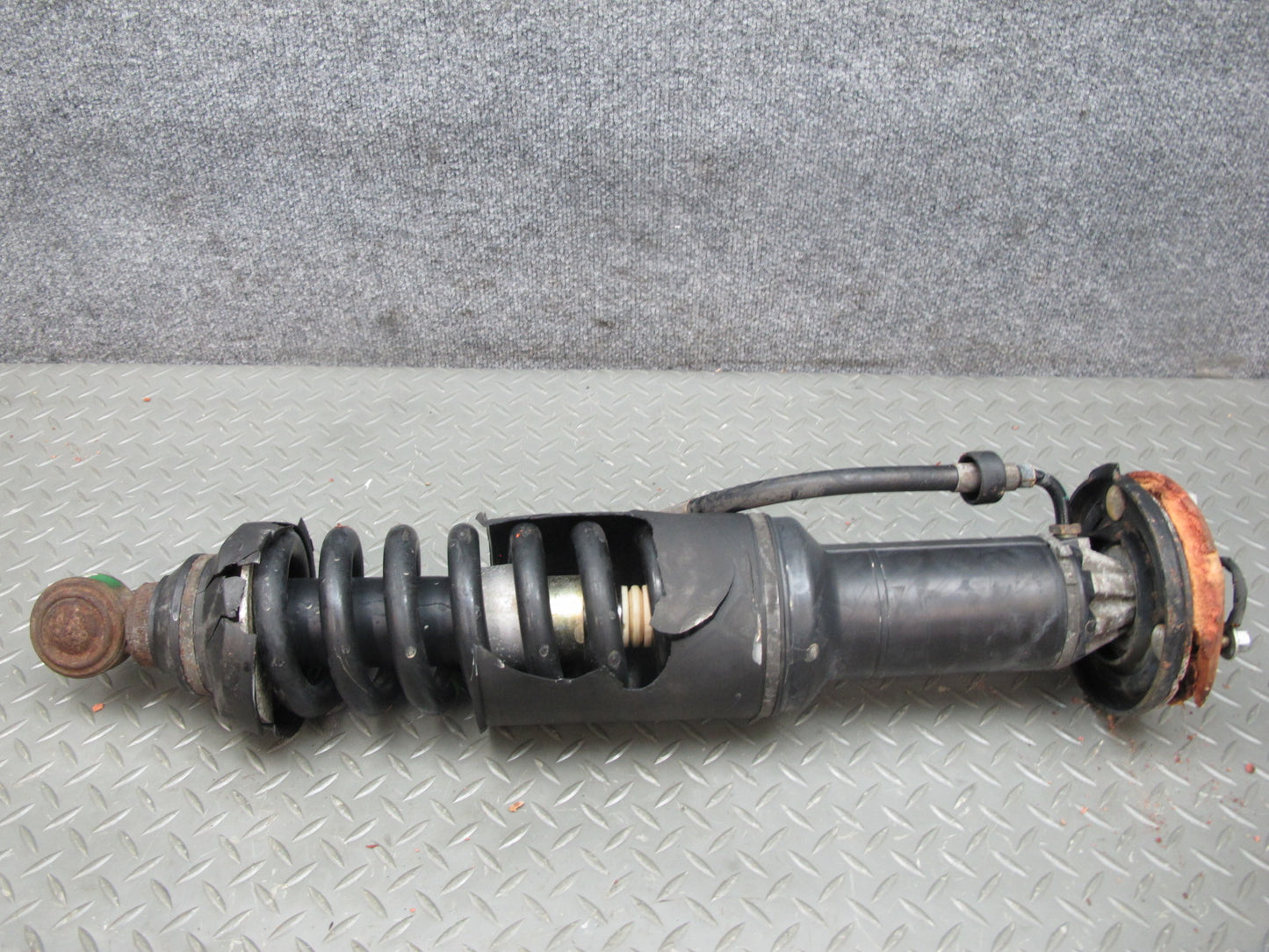 03-06 Mercedes R230 SL Set of 2 Front Hydraulic Strut Shock Absorber OEM
