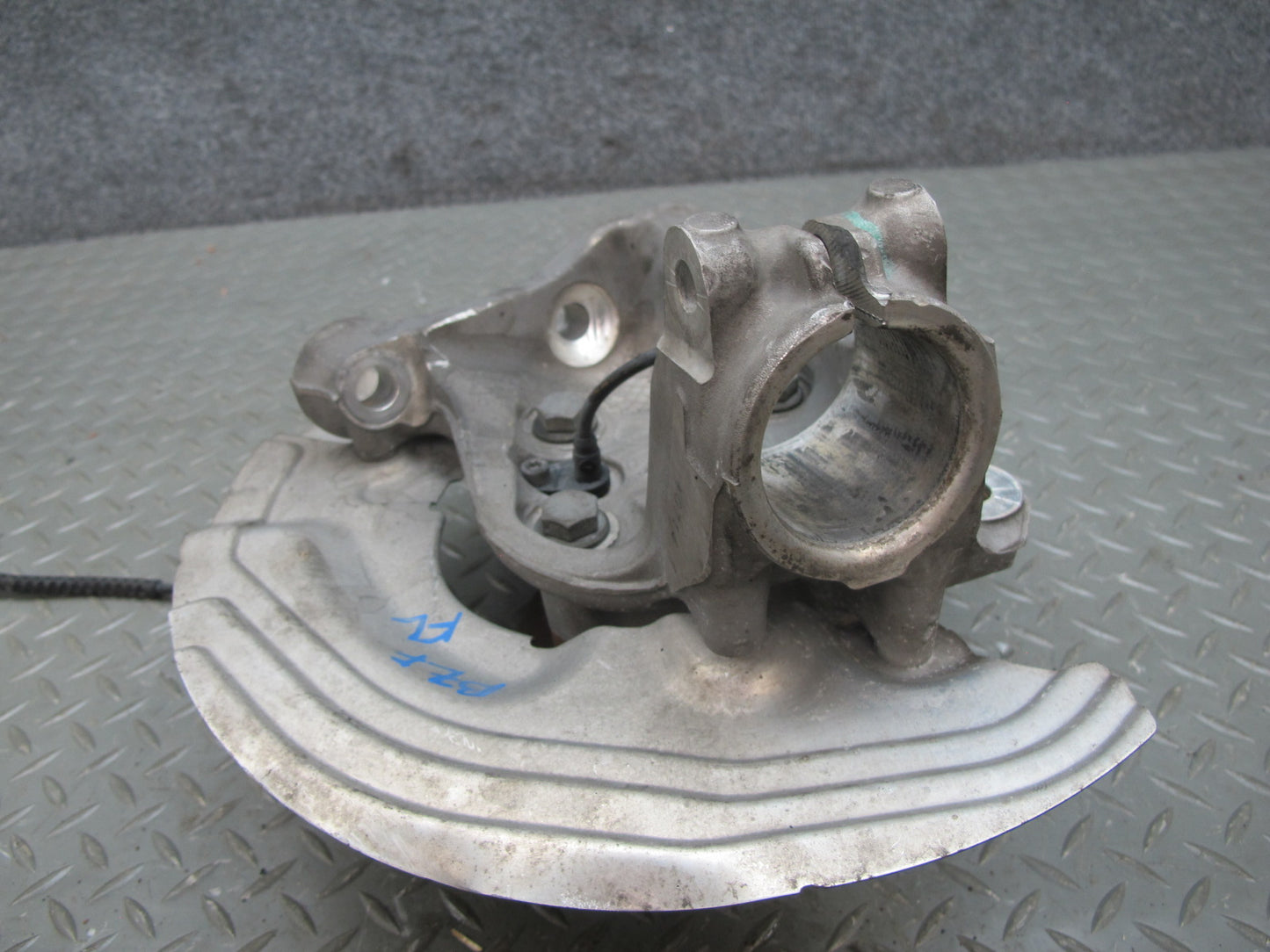09-16 BMW E89 Z4 RWD Front Left Spindle Knuckle Wheel Hub Bearing 97K Mile OEM