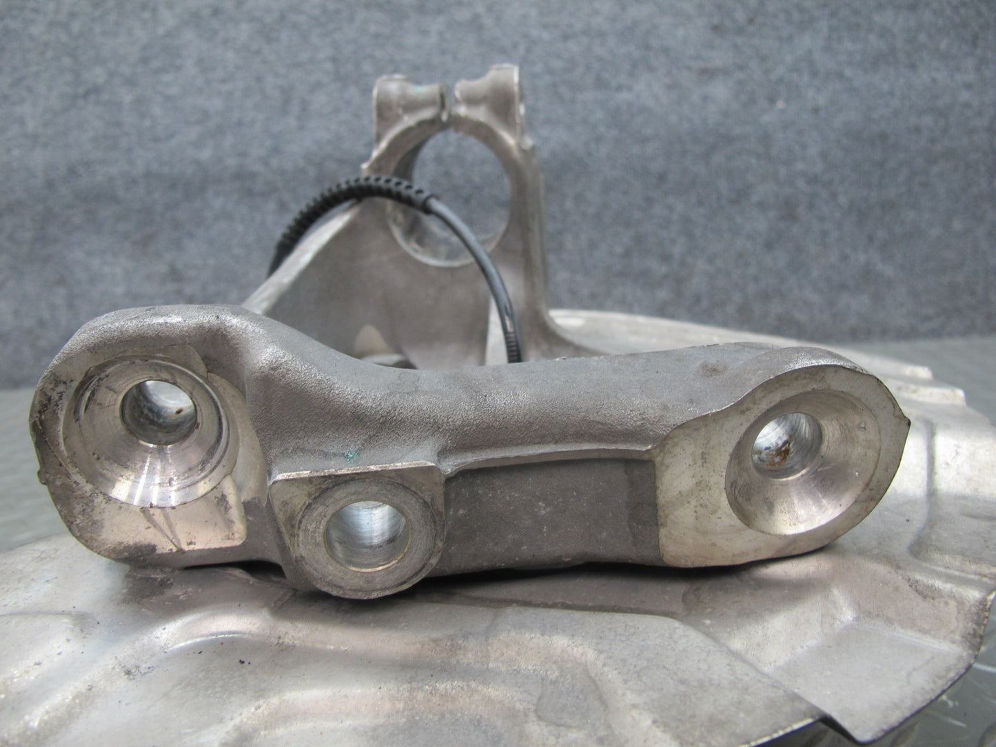 09-16 BMW E89 Z4 RWD Front Left Spindle Knuckle Wheel Hub Bearing 97K Mile OEM
