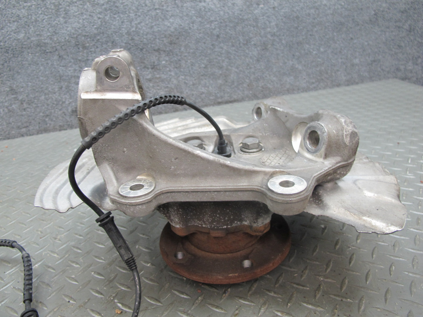 09-16 BMW E89 Z4 RWD Front Left Spindle Knuckle Wheel Hub Bearing 97K Mile OEM