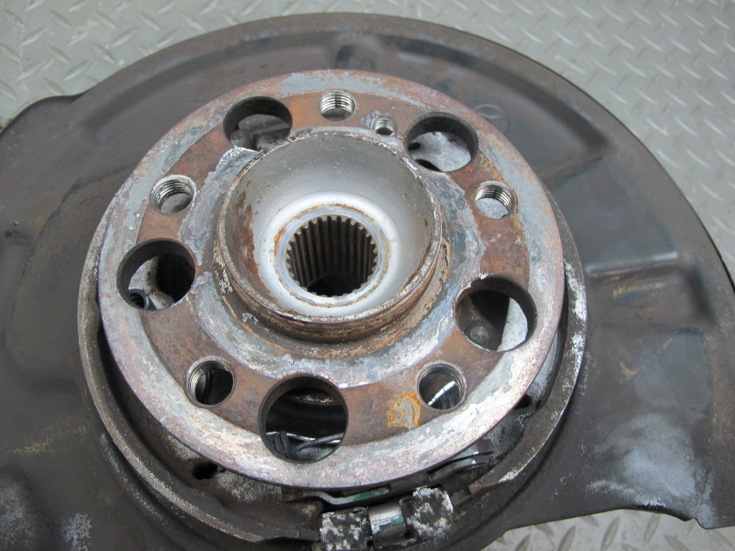 03-08 Mercedes R230 Sl-class Rear Right Spindle Knuckle Wheel Hub Bearing OEM