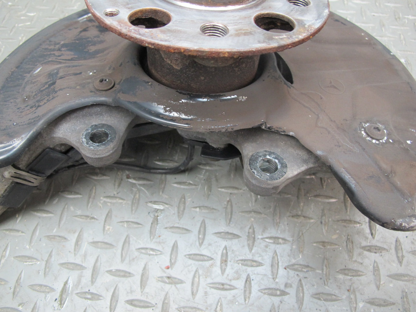 03-08 Mercedes R230 Sl-class Front Left Spindle Knuckle Wheel Hub Bearing OEM