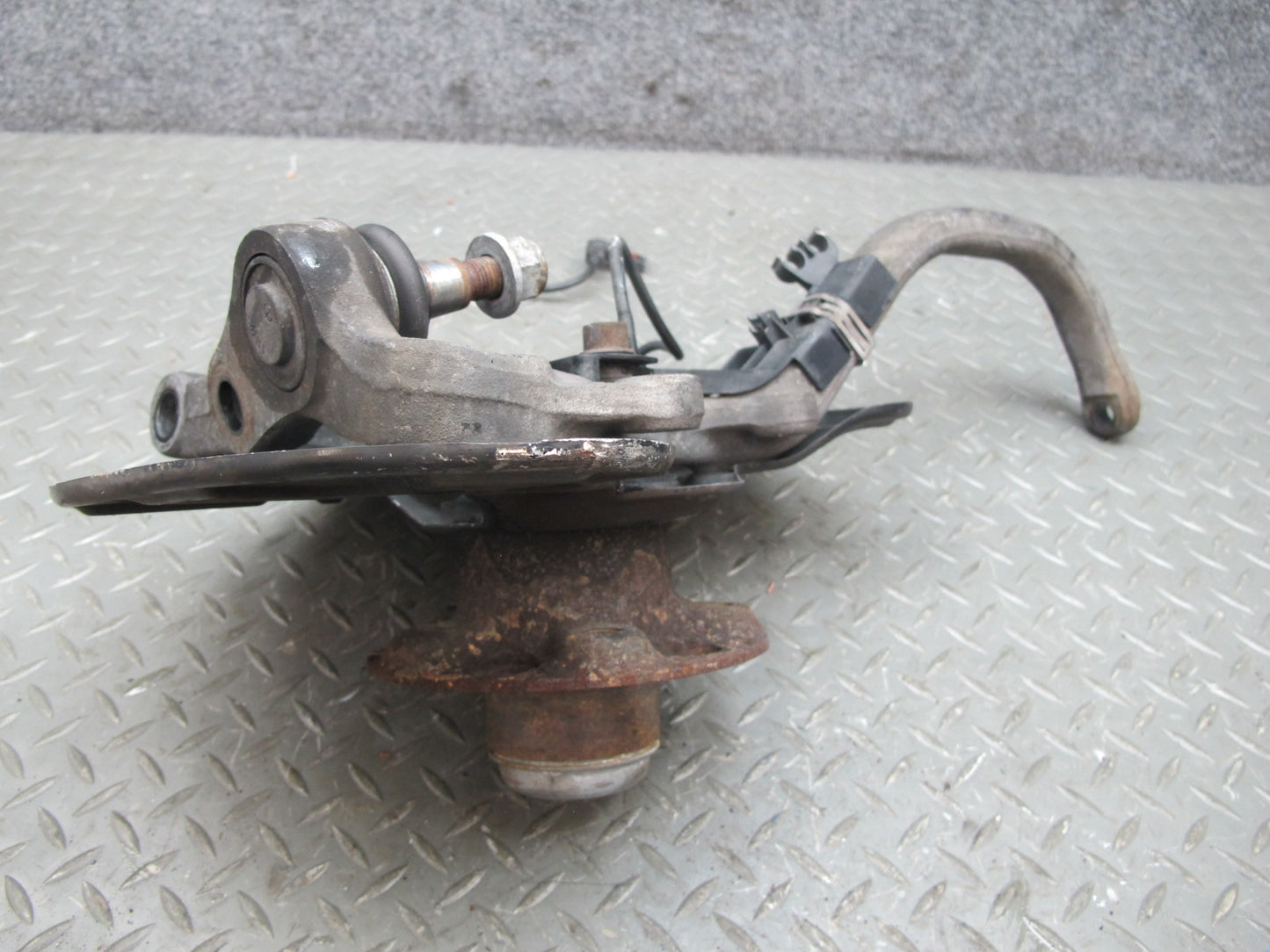 03-08 Mercedes R230 Sl-class Front Left Spindle Knuckle Wheel Hub Bearing OEM