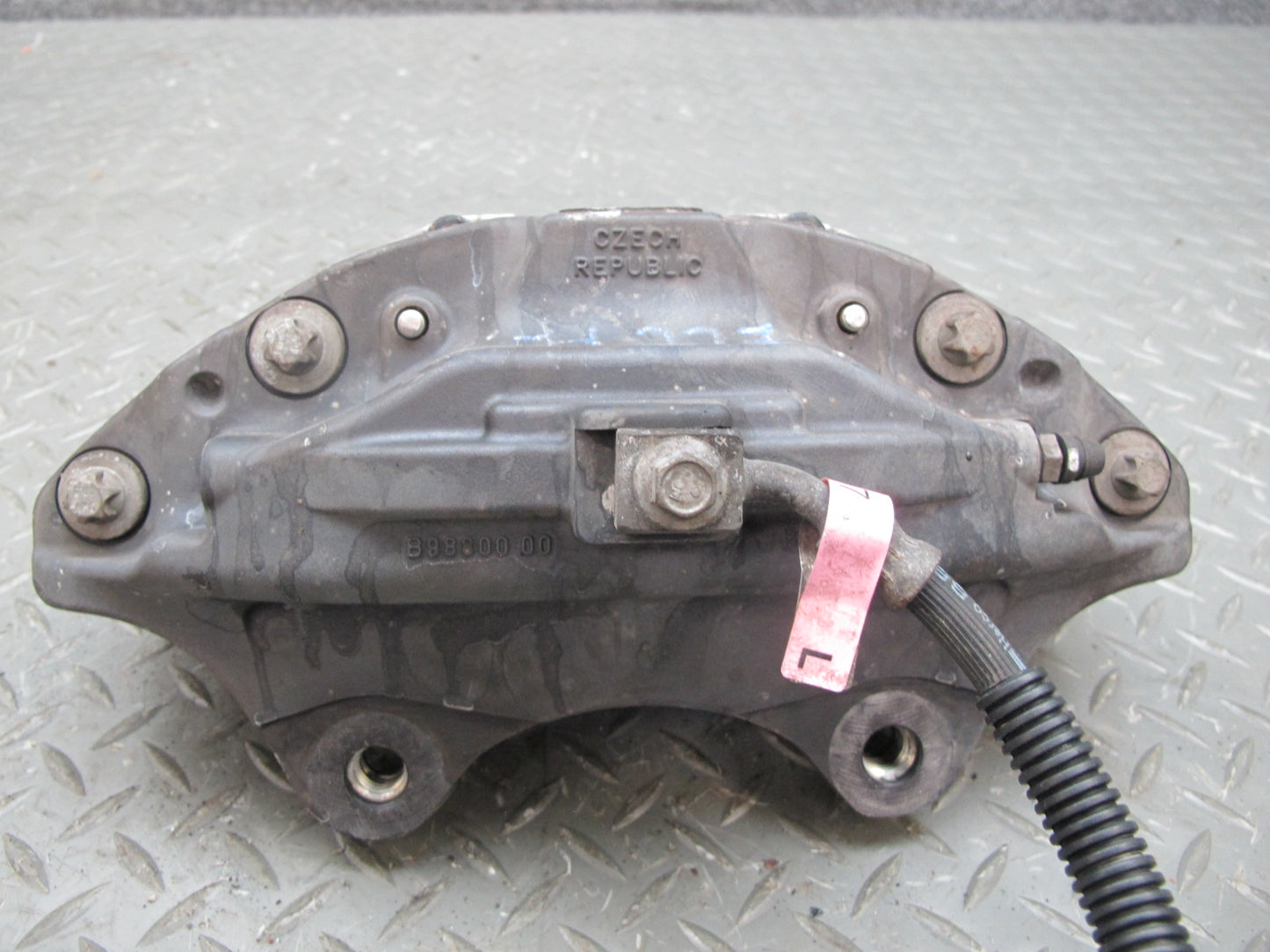 16-23 Chevrolet Camaro SS Front Left Brembo Brake Caliper OEM