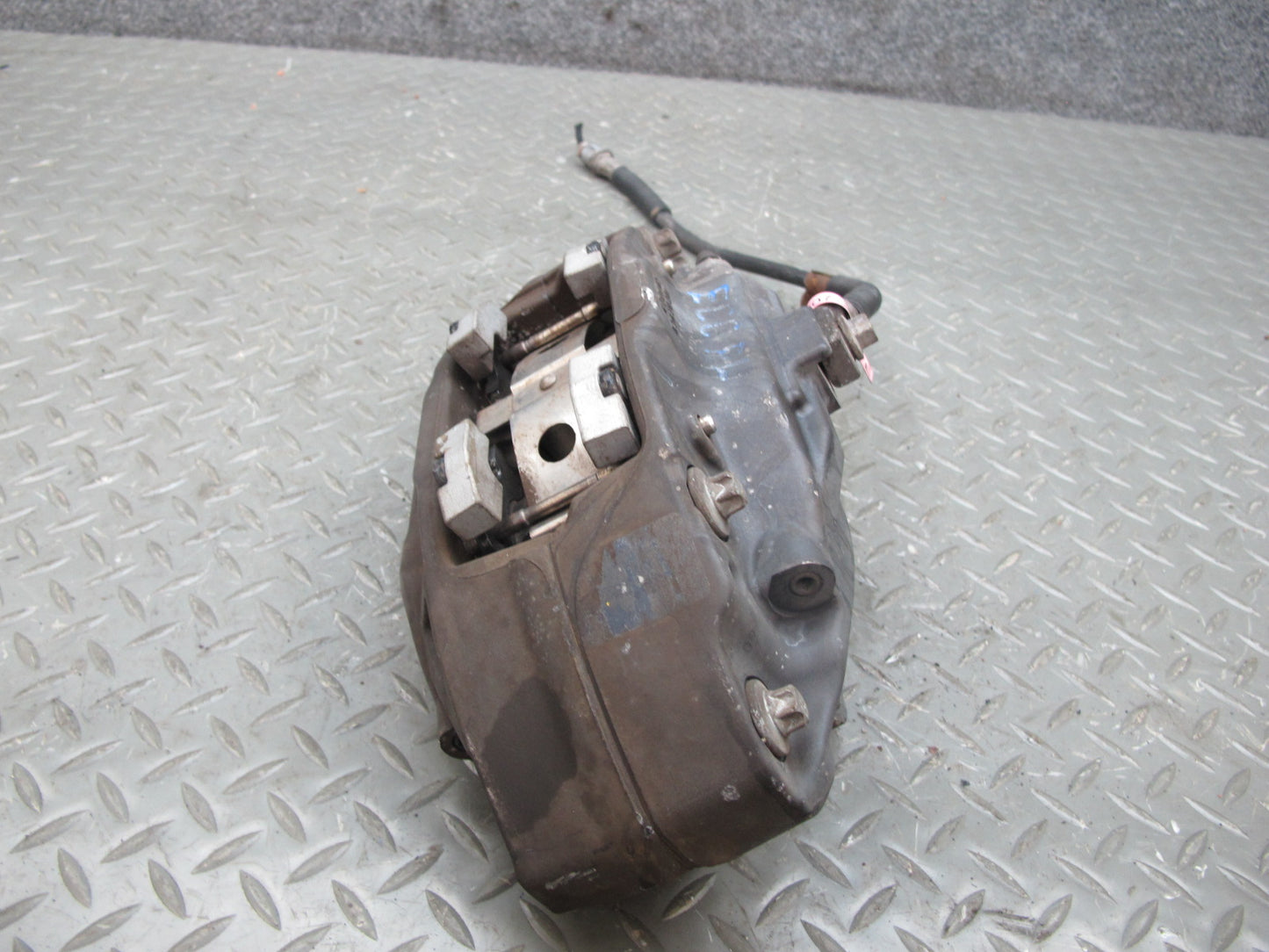 16-23 Chevrolet Camaro SS Front Left Brembo Brake Caliper OEM