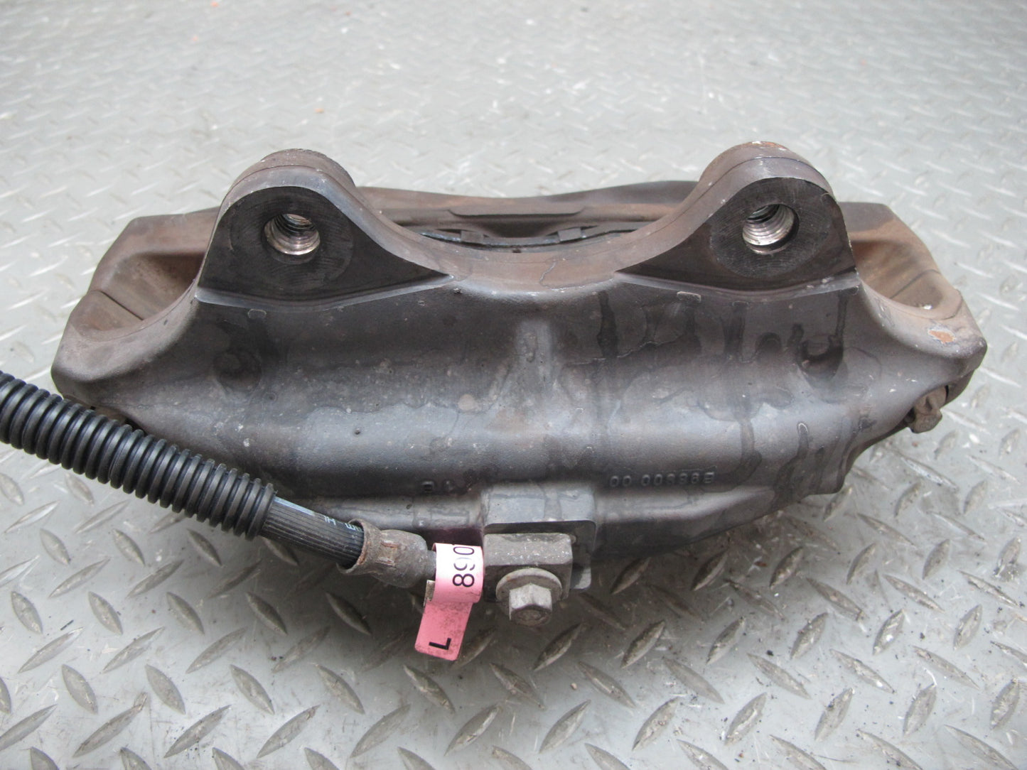 16-23 Chevrolet Camaro SS Front Left Brembo Brake Caliper OEM