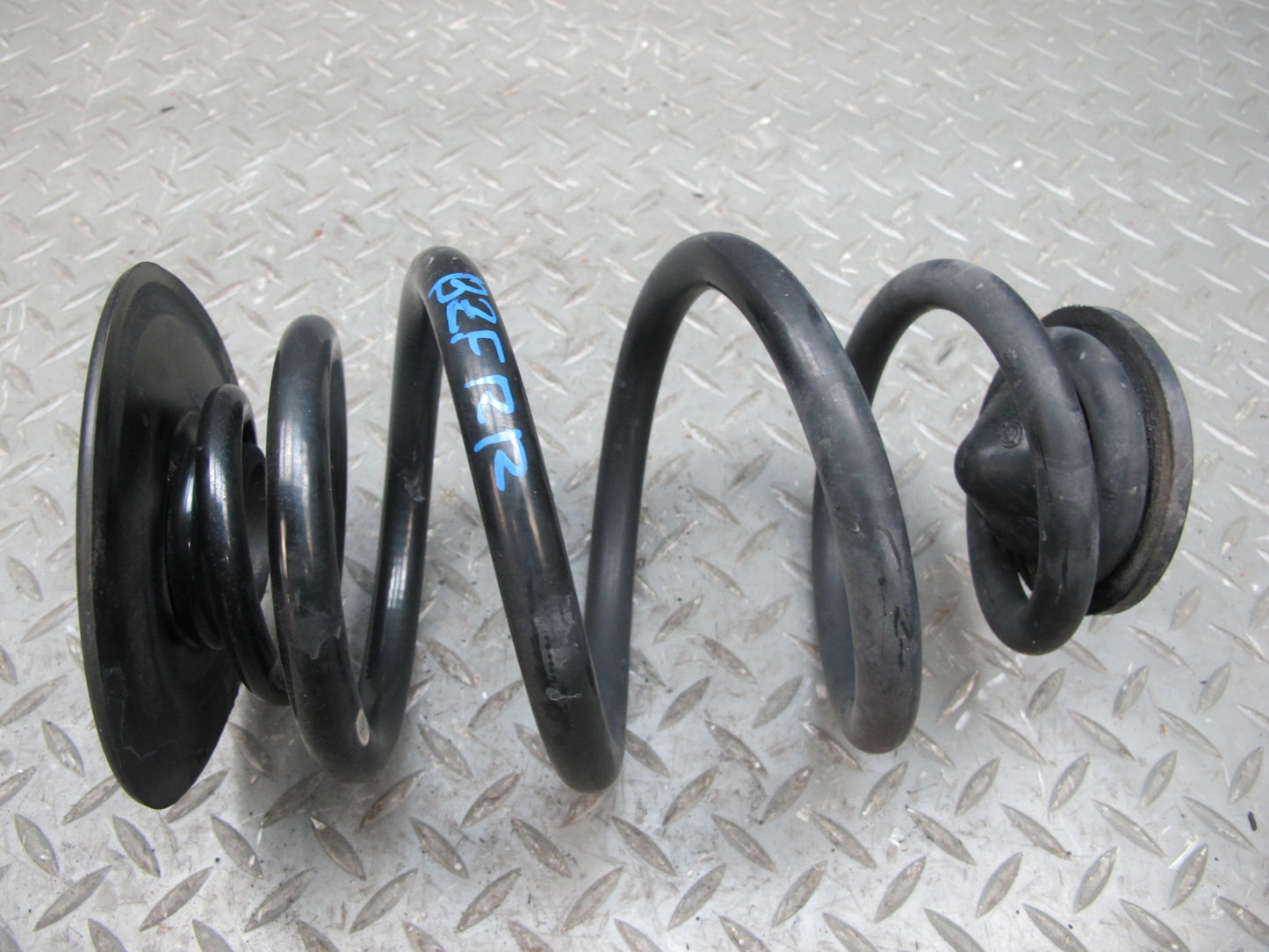 09-16 BMW E89 Z4 Set of 2 Rear Left & Right Suspension Coil Spring OEM