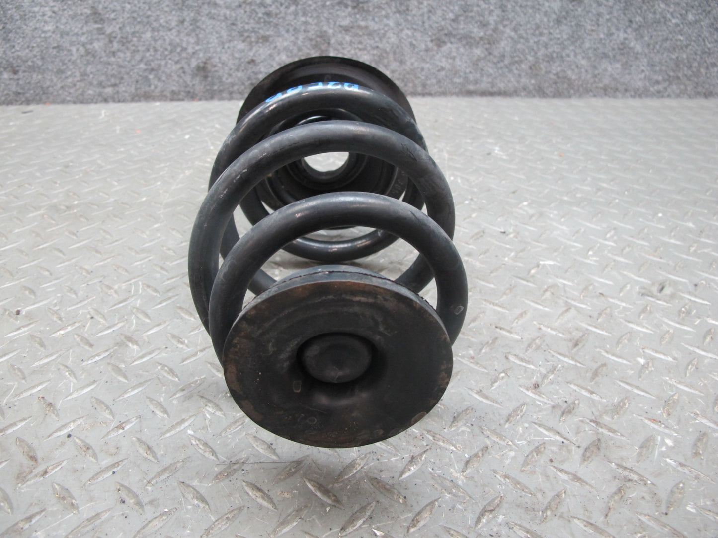 09-16 BMW E89 Z4 Set of 2 Rear Left & Right Suspension Coil Spring OEM