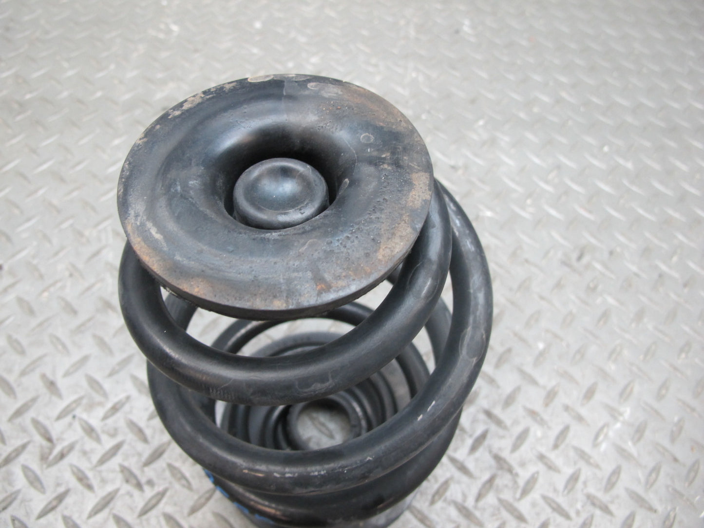 09-16 BMW E89 Z4 Set of 2 Rear Left & Right Suspension Coil Spring OEM