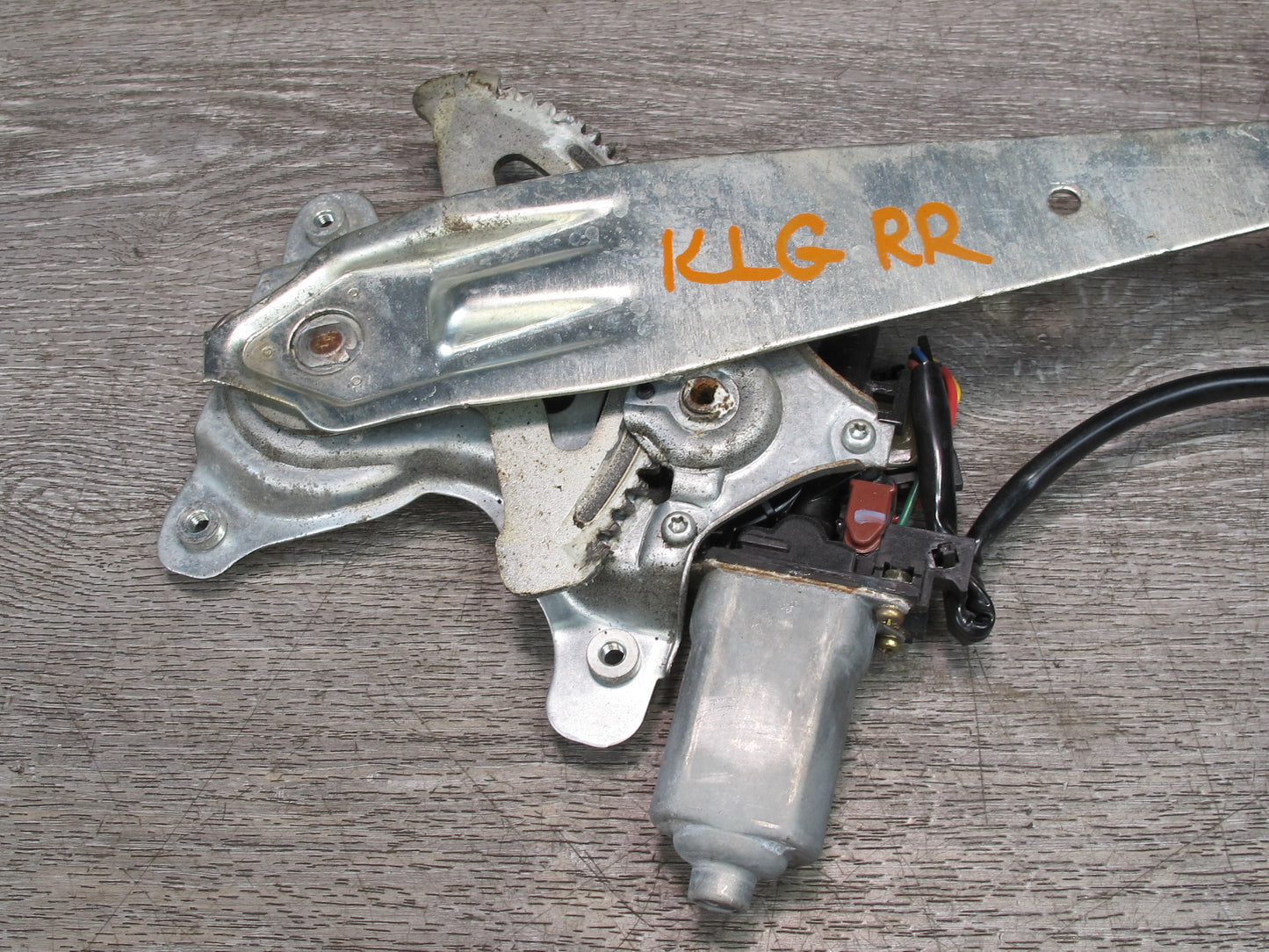 98-05 Lexus GS300 GS430 GS400 Rear Right Door Window Regulator w Motor OEM