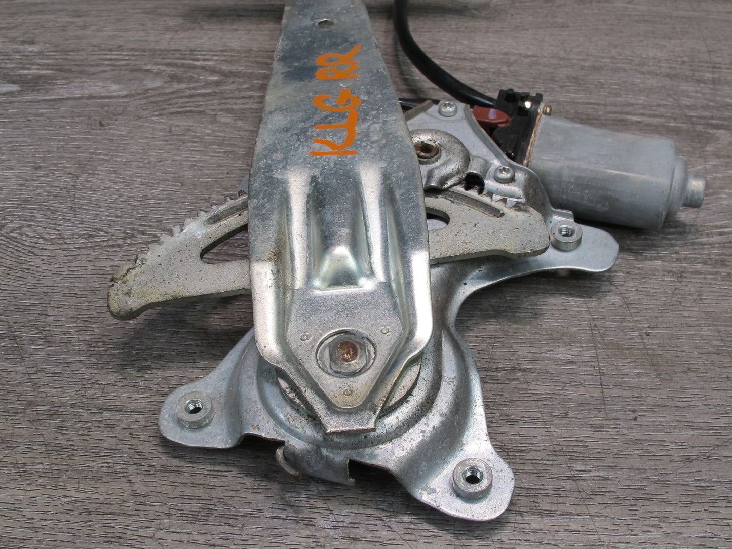 98-05 Lexus GS300 GS430 GS400 Rear Right Door Window Regulator w Motor OEM