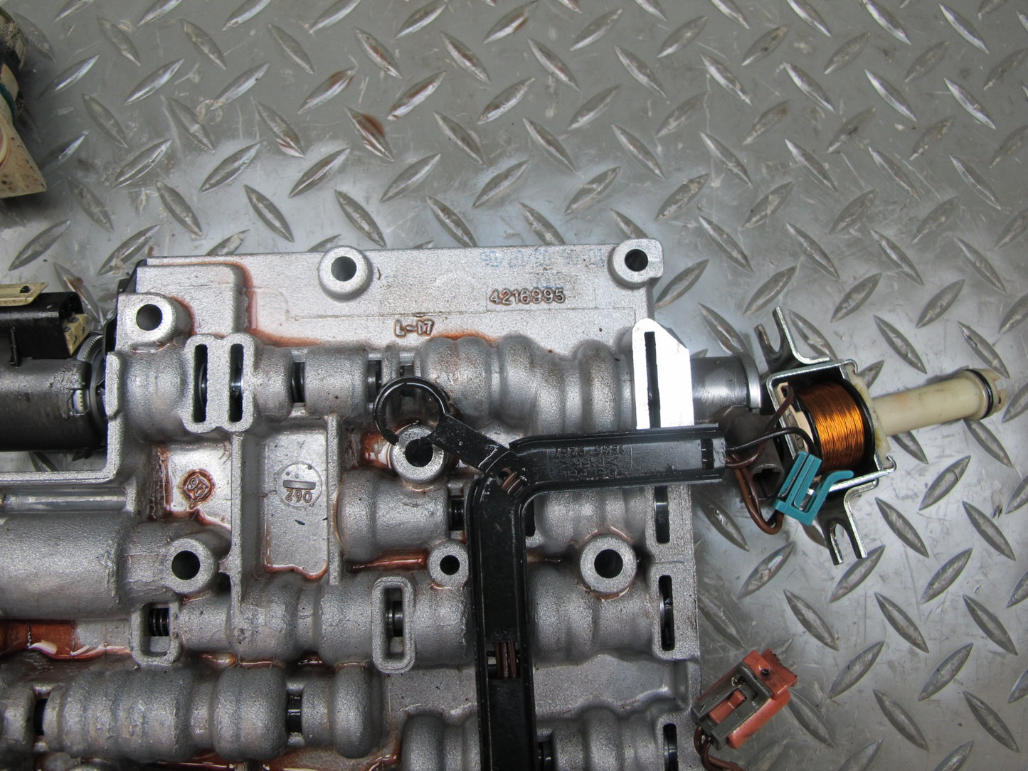 2003-2007 Hummer H2 4L65E Automatic Transmission Valve Body Mechatronic w Piston