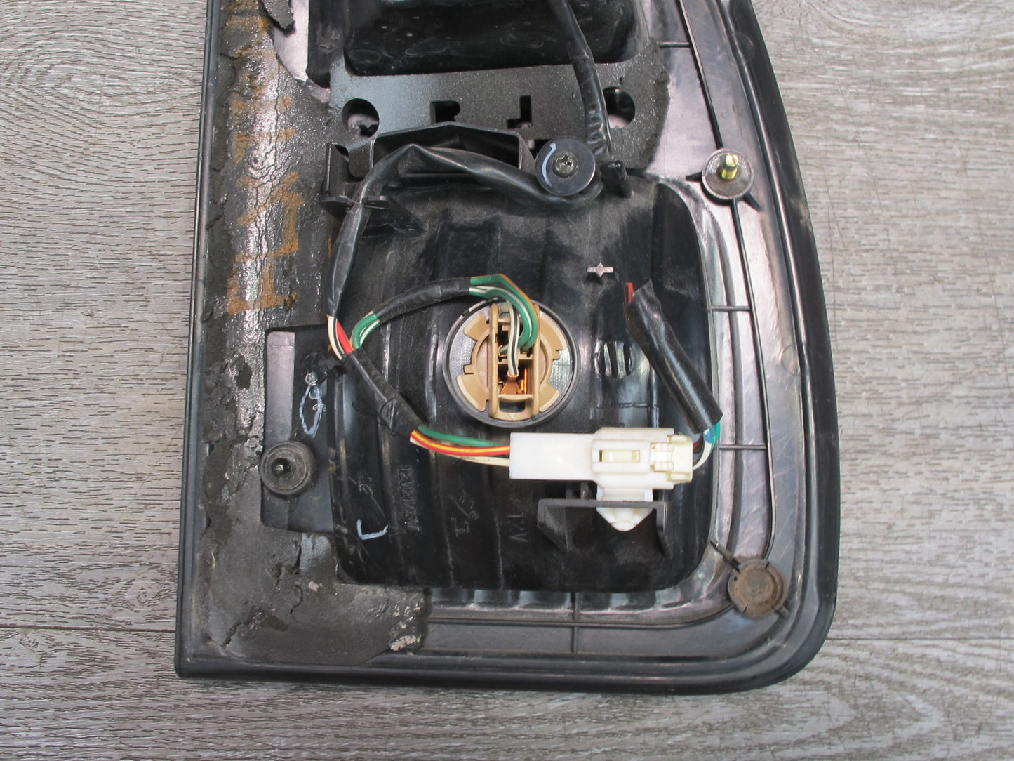 1998-2004 Lexus J100 LX470 Turn Signal Flasher Indicator Control Relay