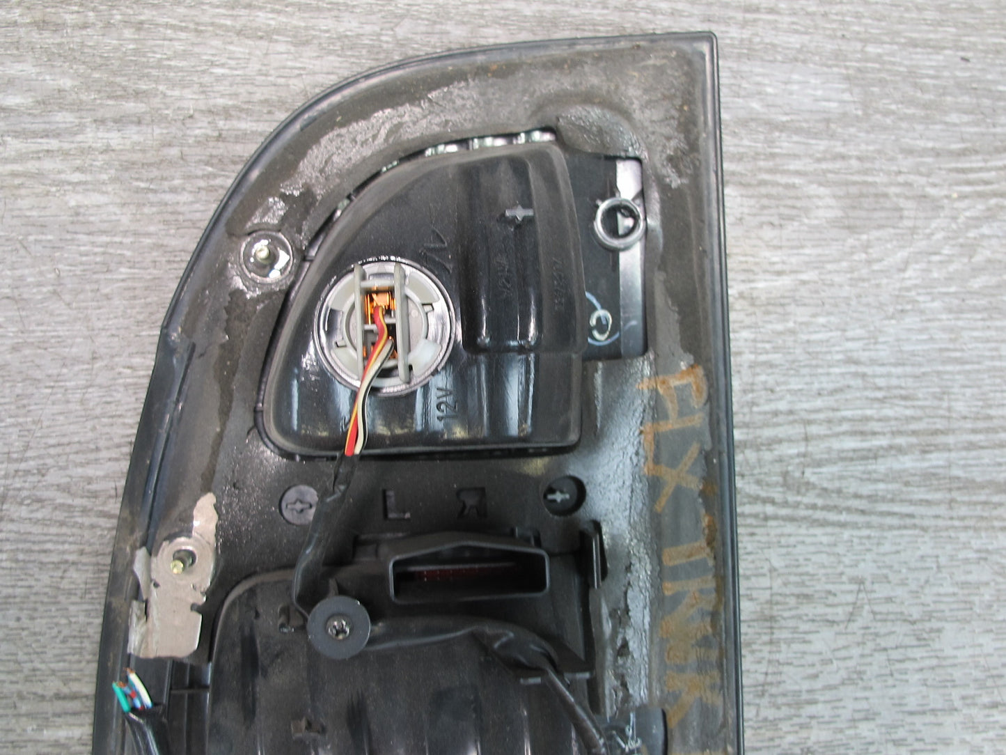 1998-2004 Lexus J100 LX470 Turn Signal Flasher Indicator Control Relay